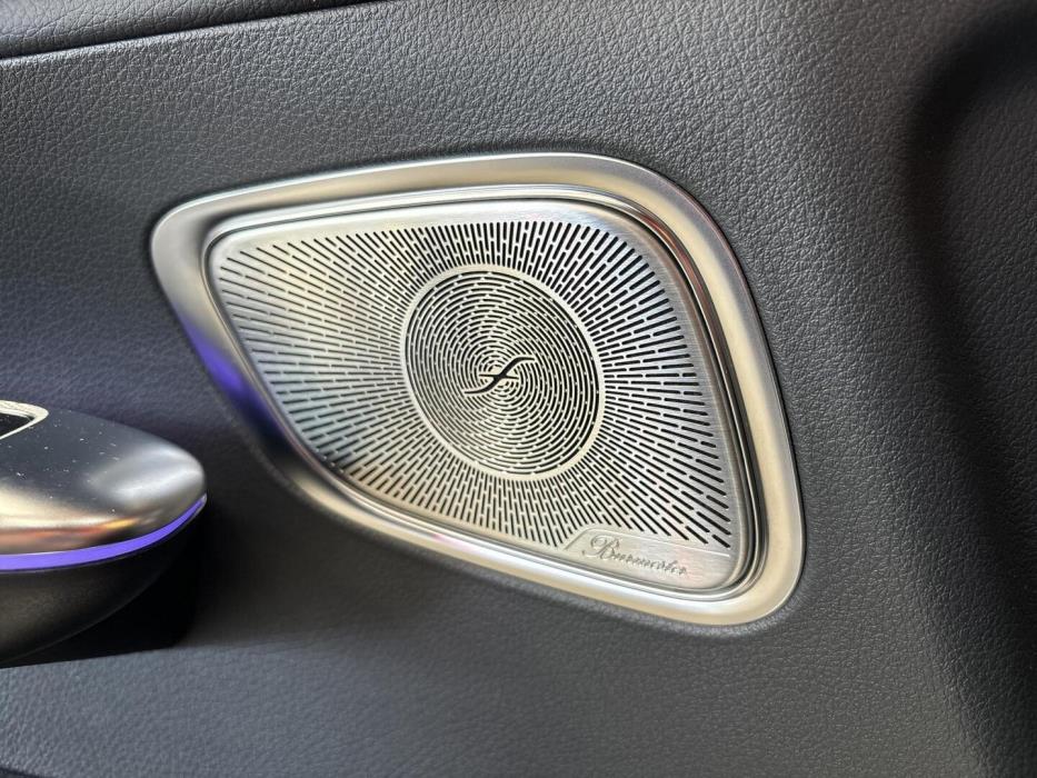 MERCEDES-BENZ GLC 2023