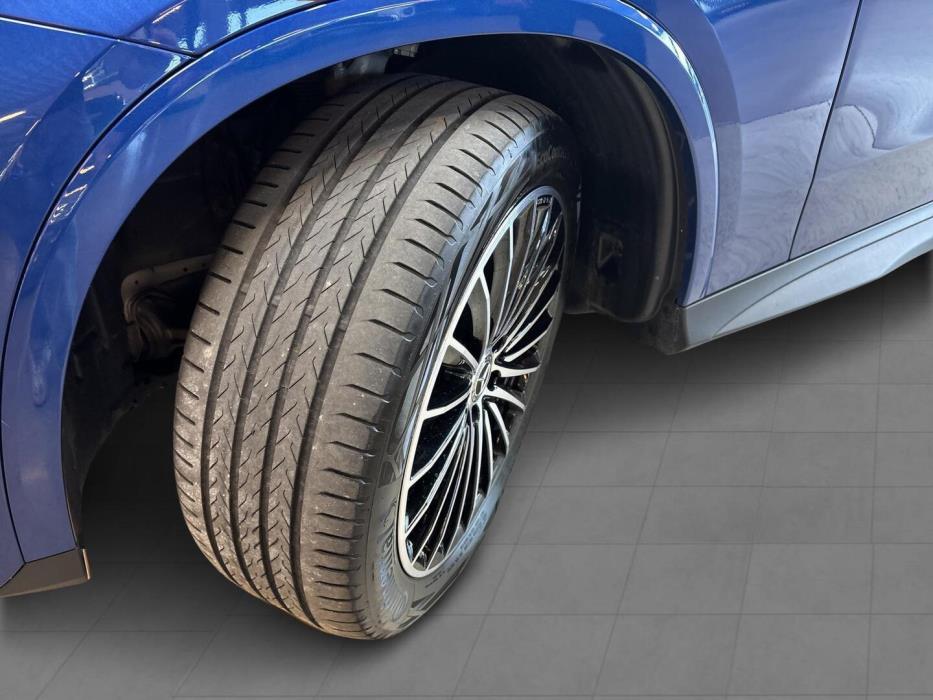 MERCEDES-BENZ GLC 2023