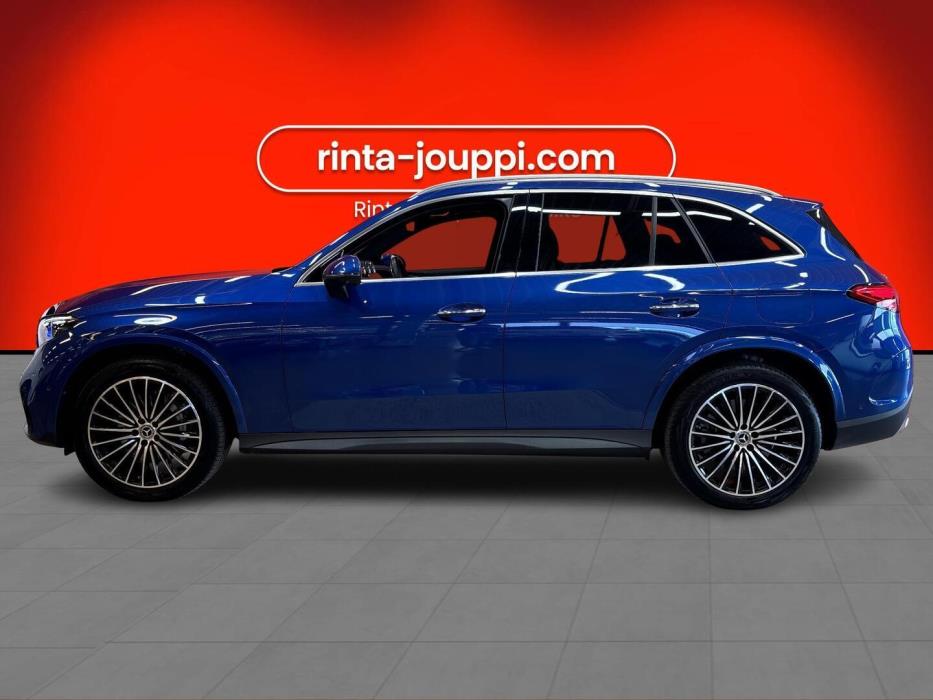 MERCEDES-BENZ GLC 2023