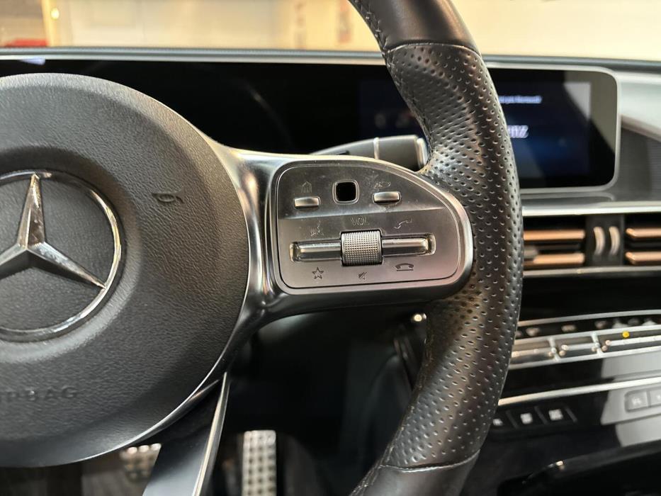 MERCEDES-BENZ EQC 2020