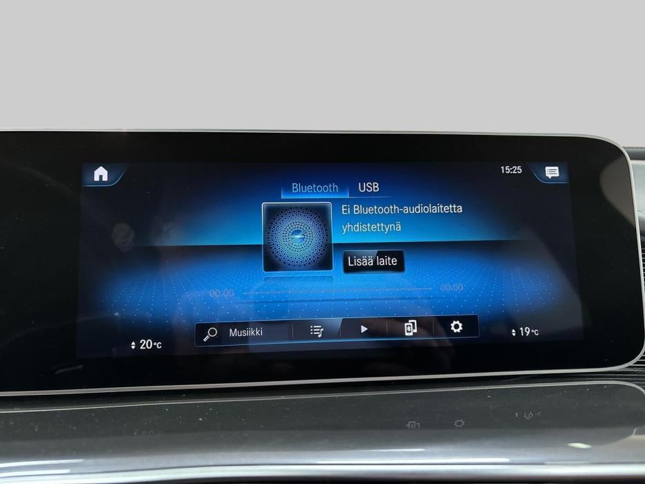 MERCEDES-BENZ EQC 2020