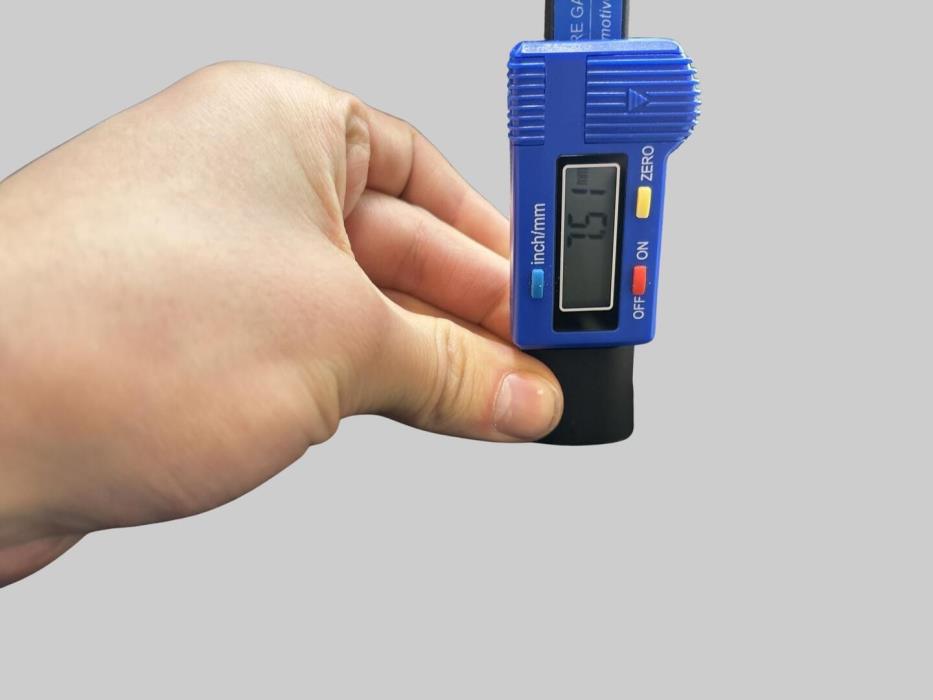 MERCEDES-BENZ EQC 2020