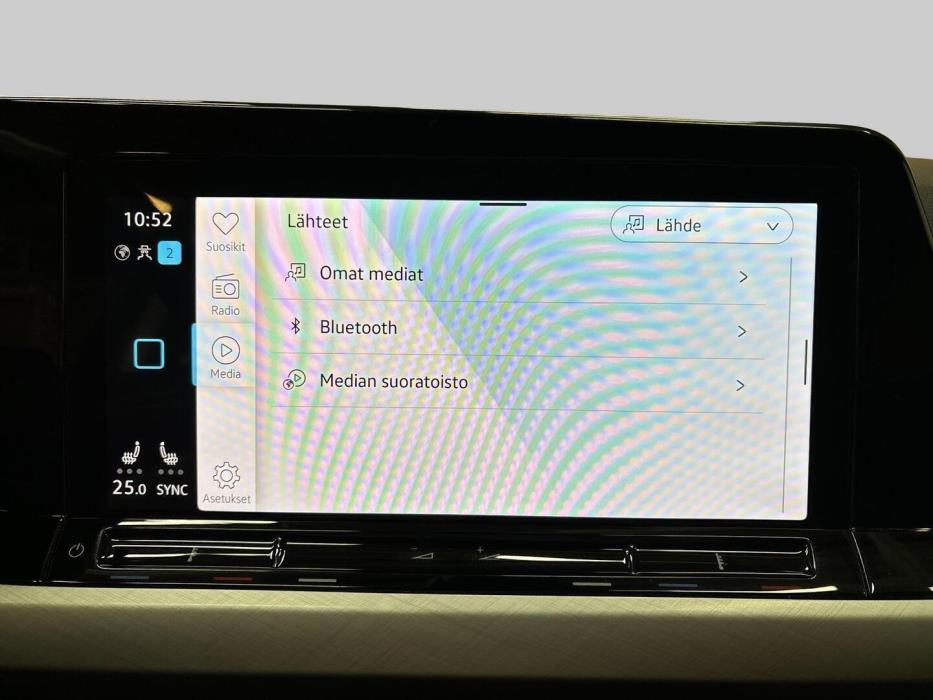 VOLKSWAGEN Golf 2024