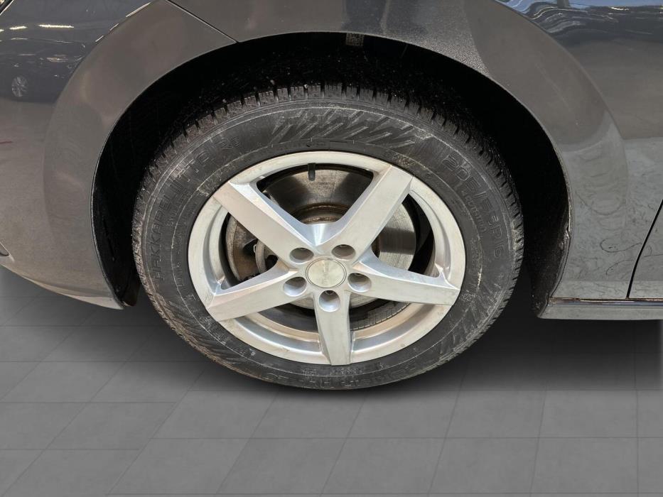 VOLKSWAGEN Golf 2024