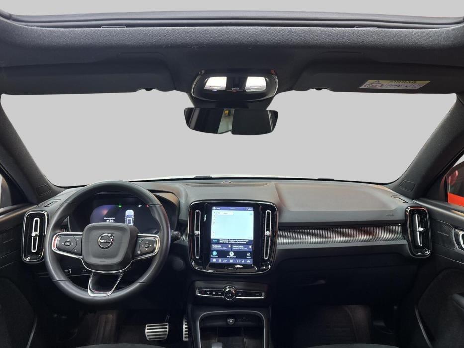 VOLVO XC40 2022