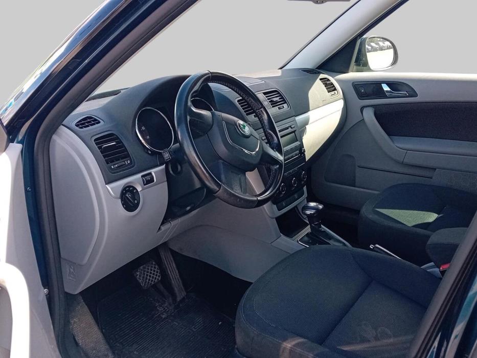 SKODA Yeti 2012