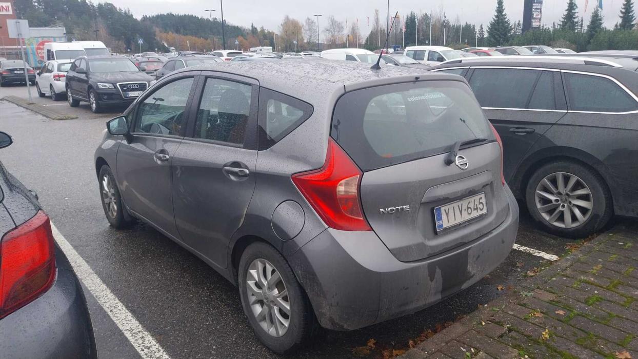 NISSAN Note 2015