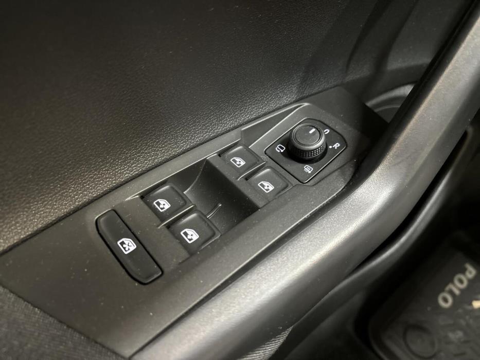 VOLKSWAGEN Polo 2022