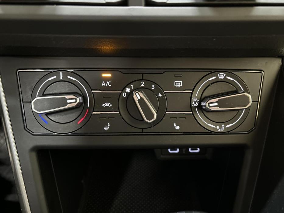 VOLKSWAGEN Polo 2022