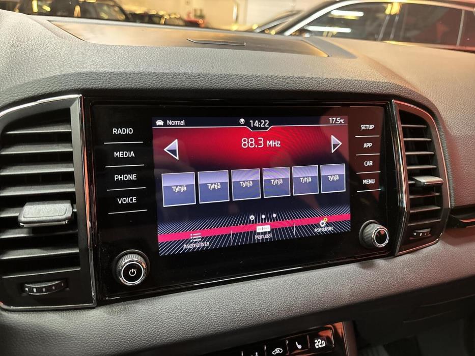 SKODA Karoq 2019