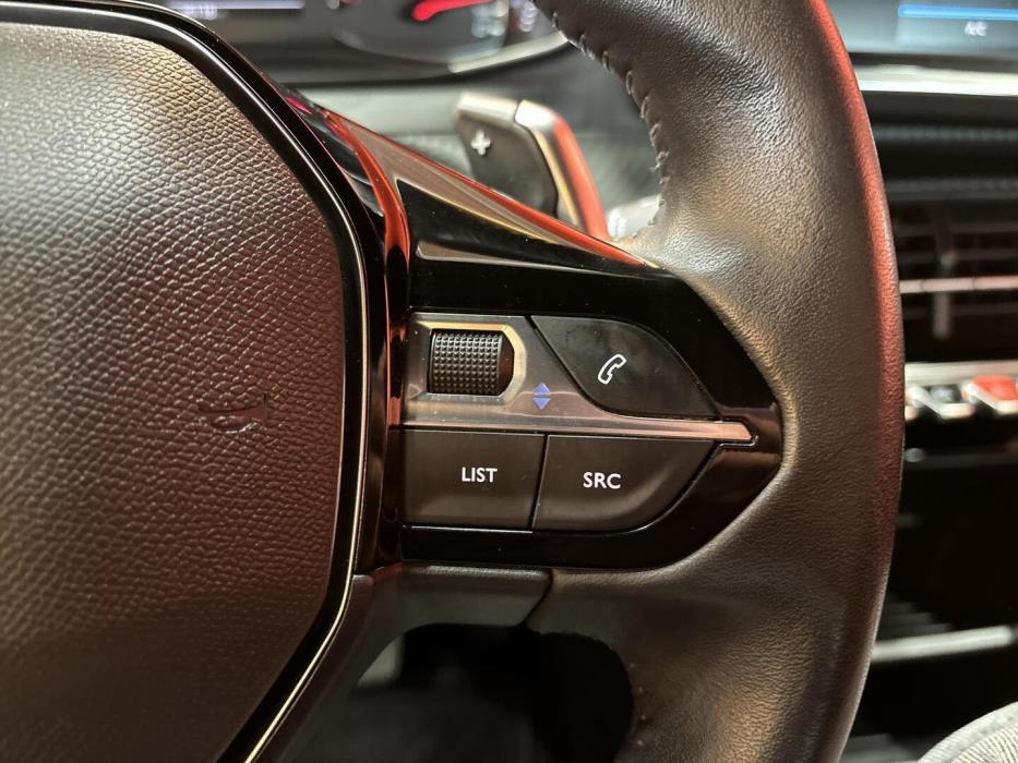PEUGEOT 2008 2023