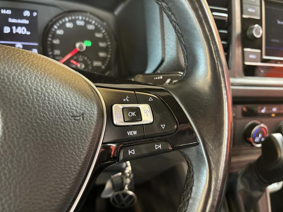 VOLKSWAGEN Crafter 2023