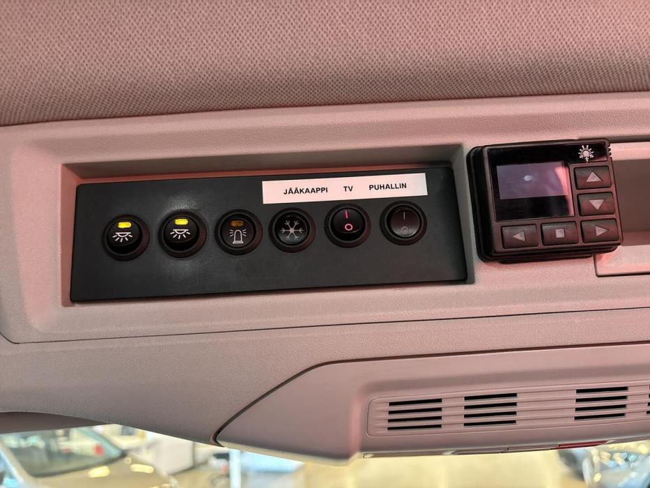 VOLKSWAGEN Crafter 2023