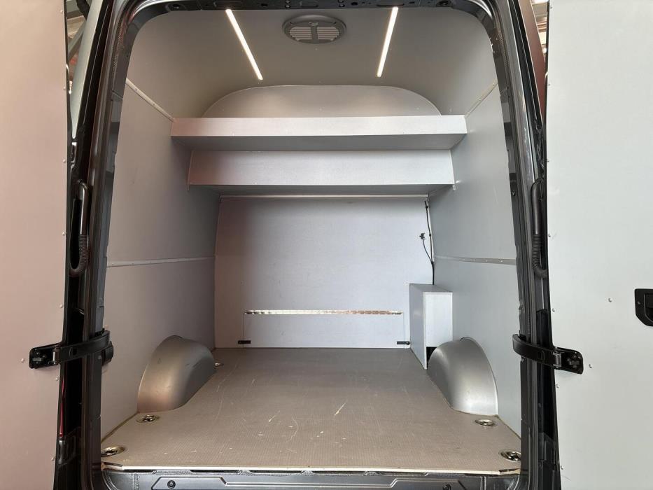 VOLKSWAGEN Crafter 2023