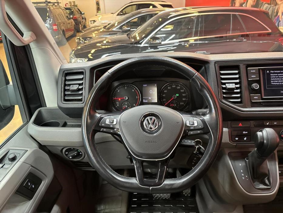 VOLKSWAGEN Crafter 2023