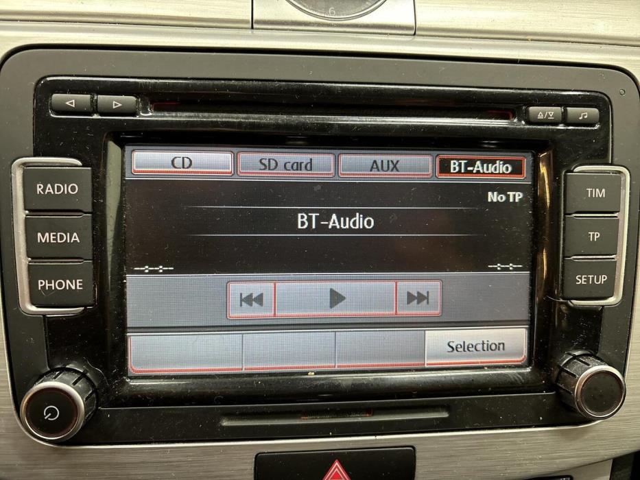 VOLKSWAGEN Passat 2014