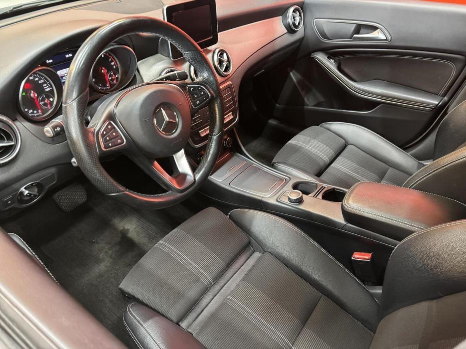 MERCEDES-BENZ CLA 2017