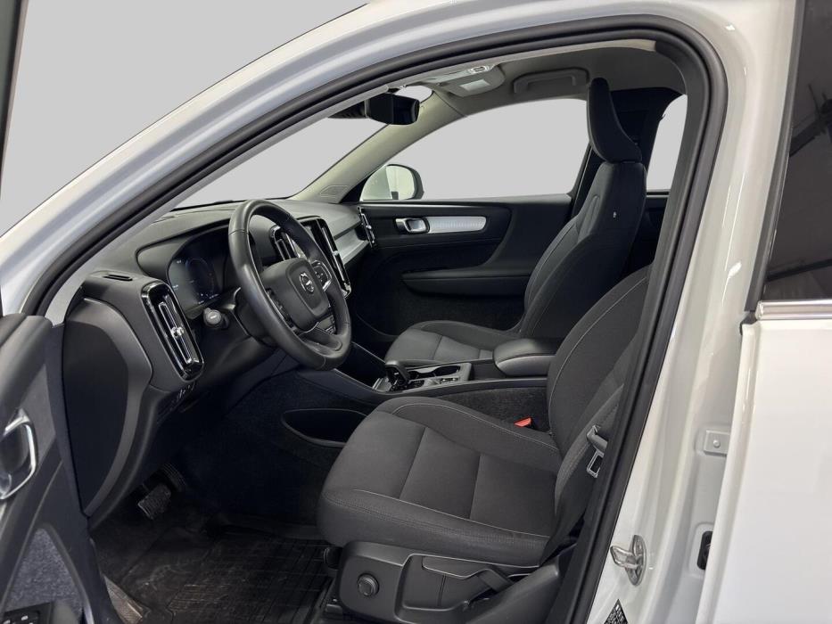 VOLVO XC40 2022
