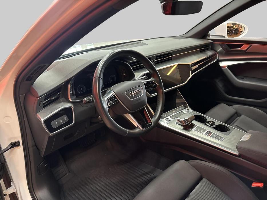 AUDI A6 2021