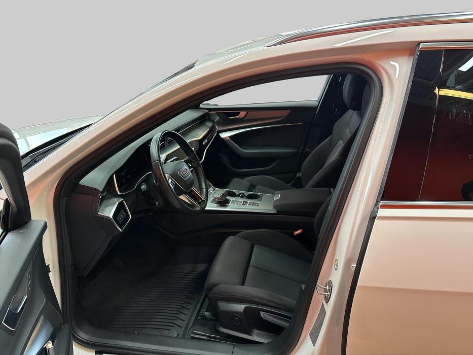 AUDI A6 2021