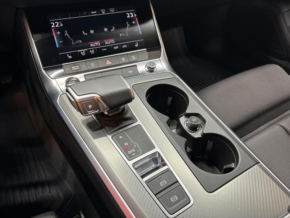 AUDI A6 2021