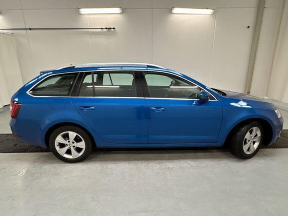 SKODA OCTAVIA 2020