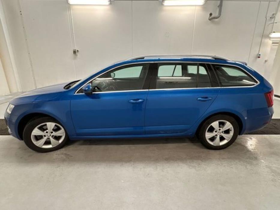 SKODA OCTAVIA 2020