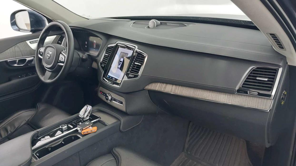 VOLVO XC90 2022