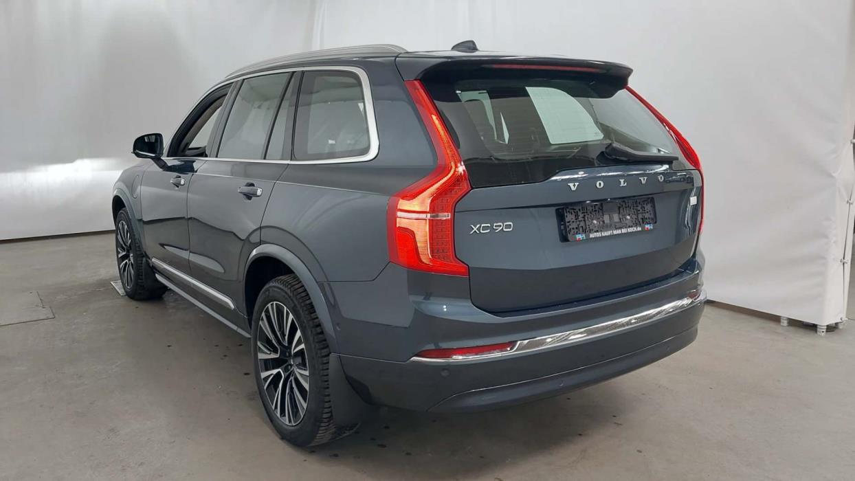 VOLVO XC90 2022