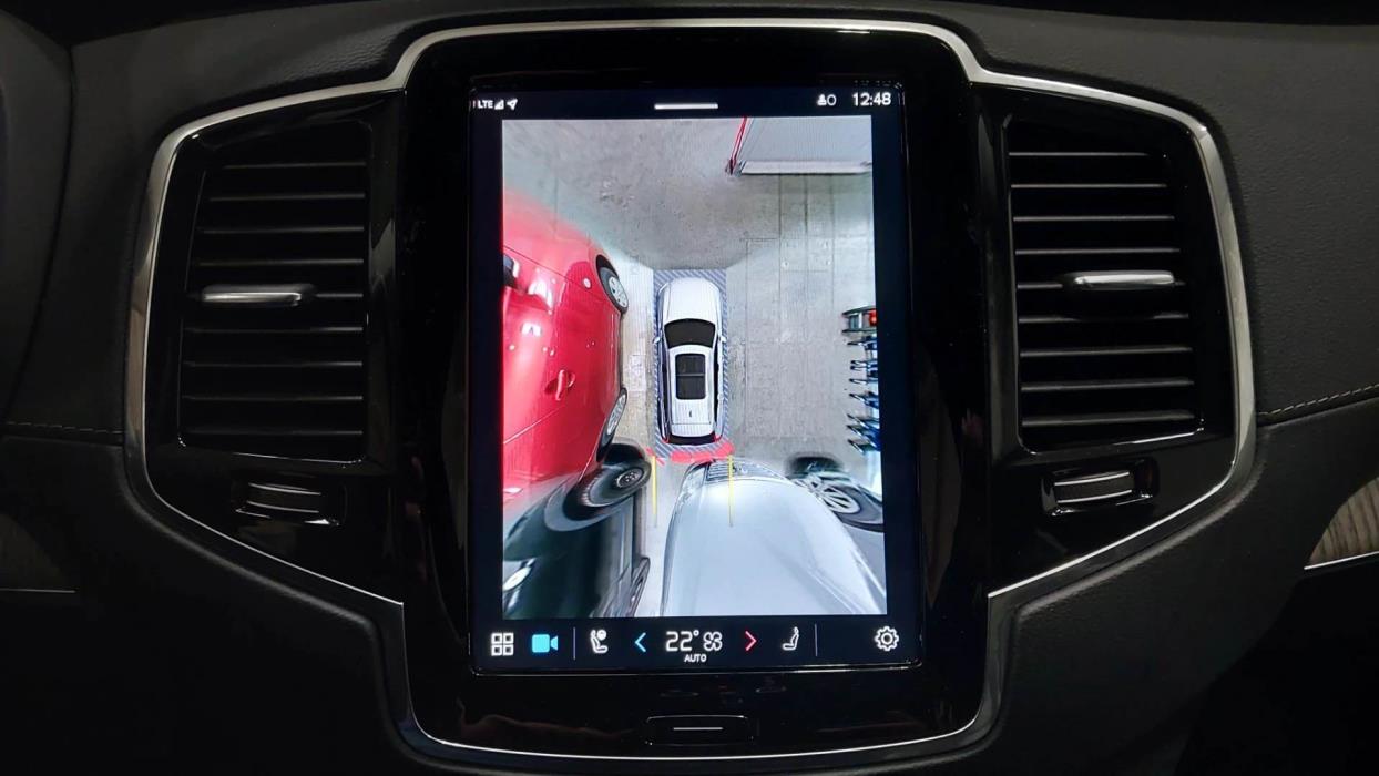 VOLVO XC90 2022