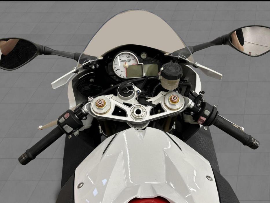BMW S 2013