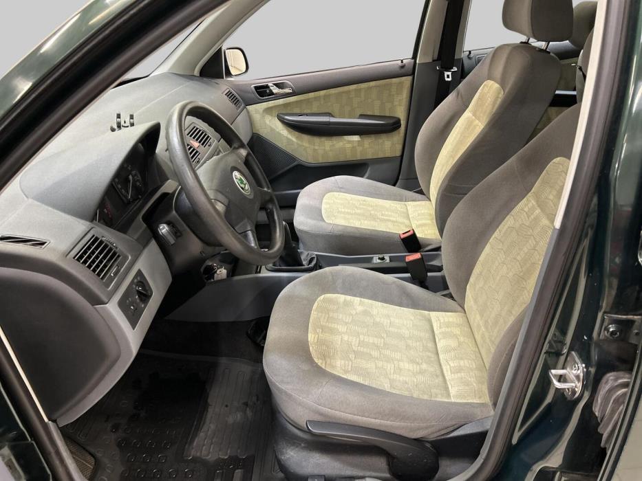 SKODA Fabia 2001
