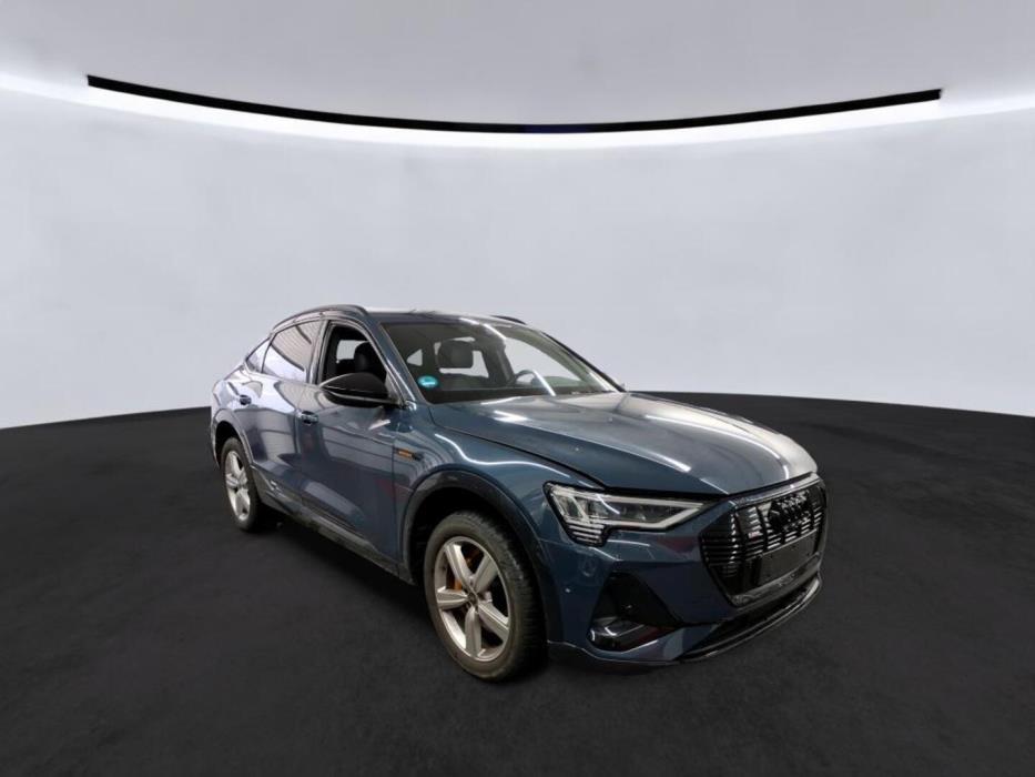 AUDI E-TRON 2022