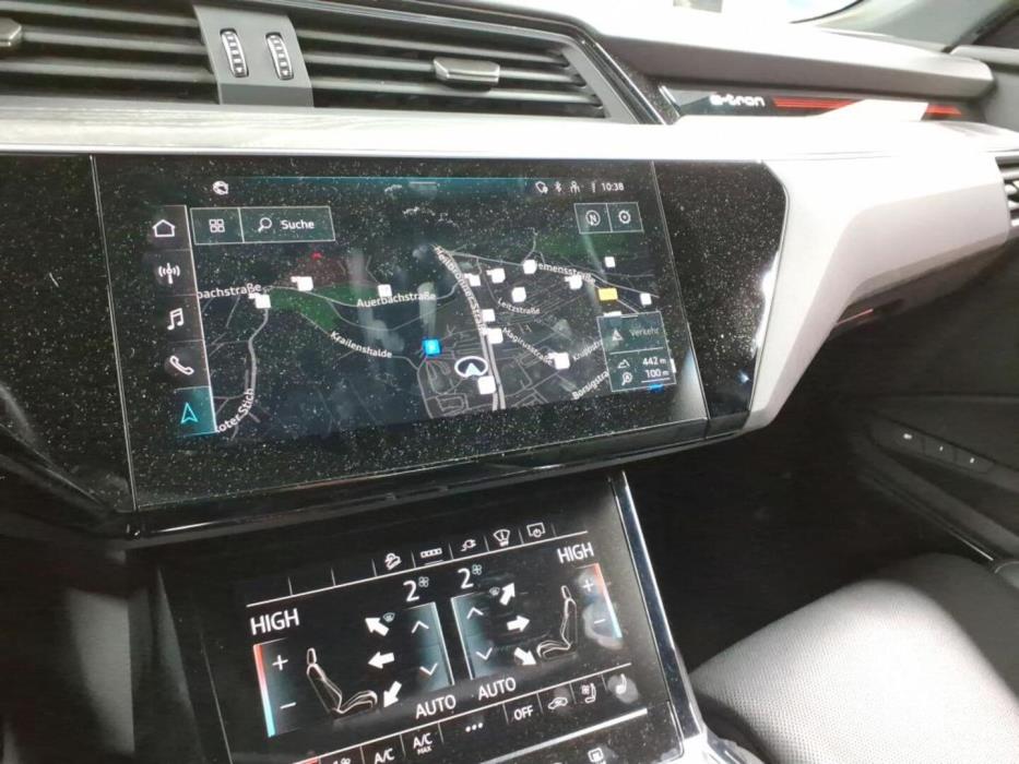 AUDI E-TRON 2022