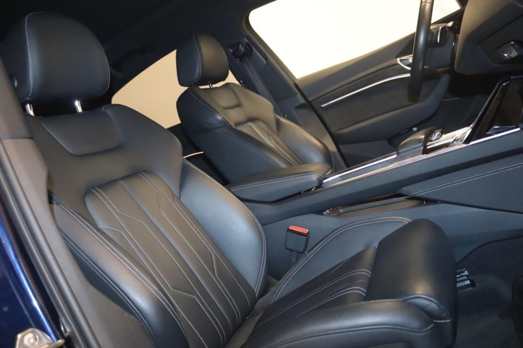 AUDI e-tron 2020