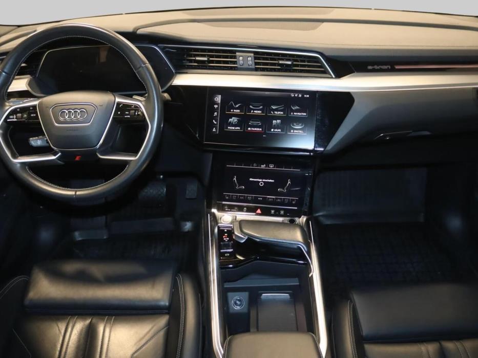 AUDI e-tron 2020