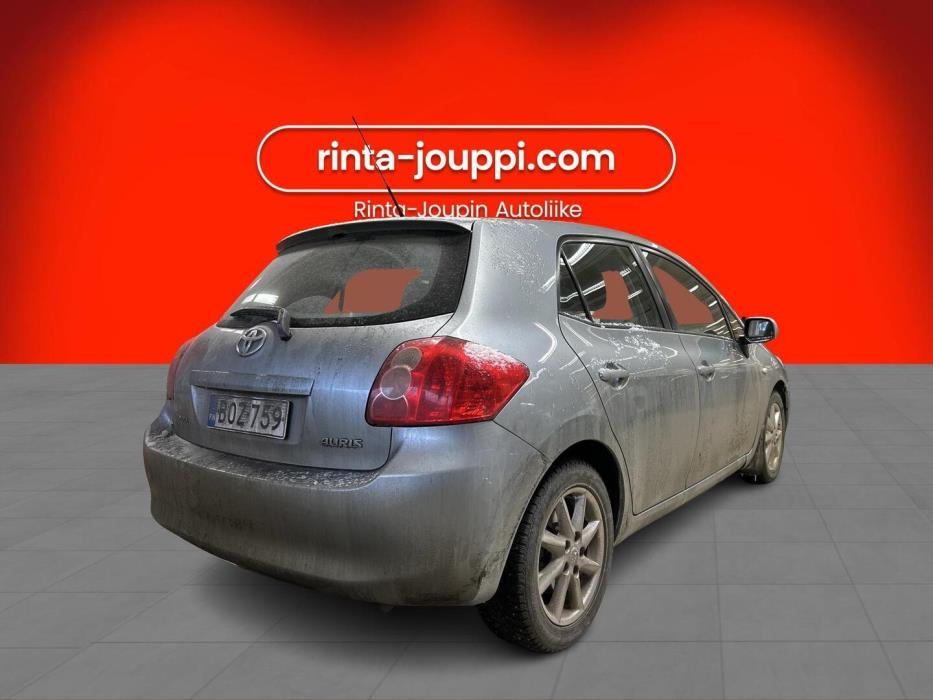 TOYOTA Auris 2009