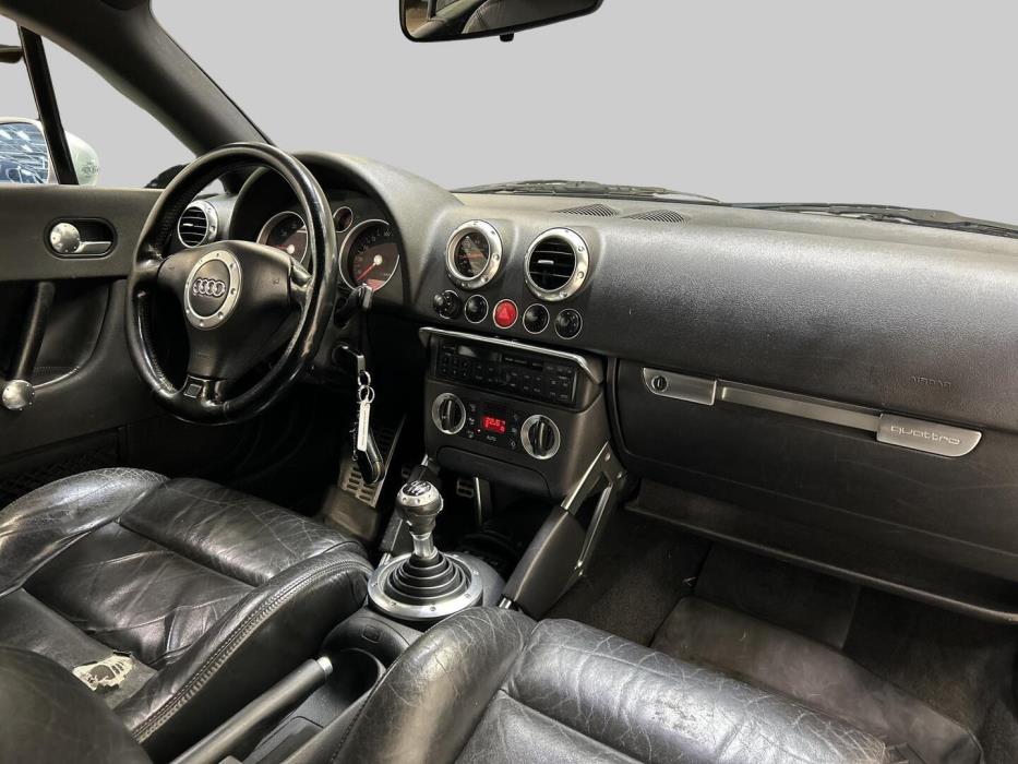 AUDI TT 2000