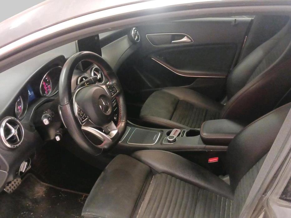 MERCEDES-BENZ CLA 2019