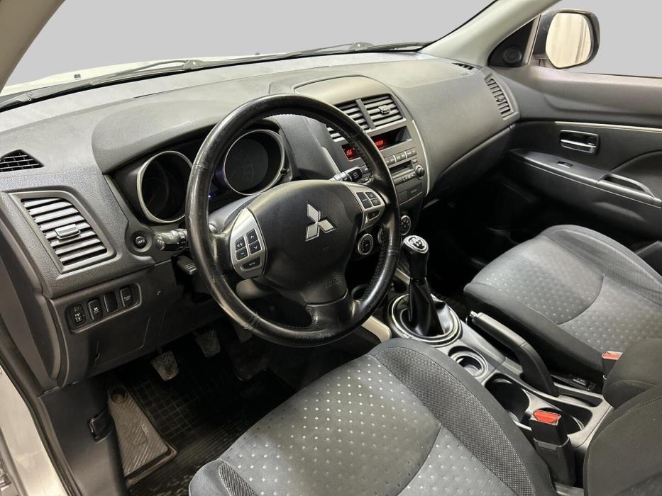 MITSUBISHI ASX 2012