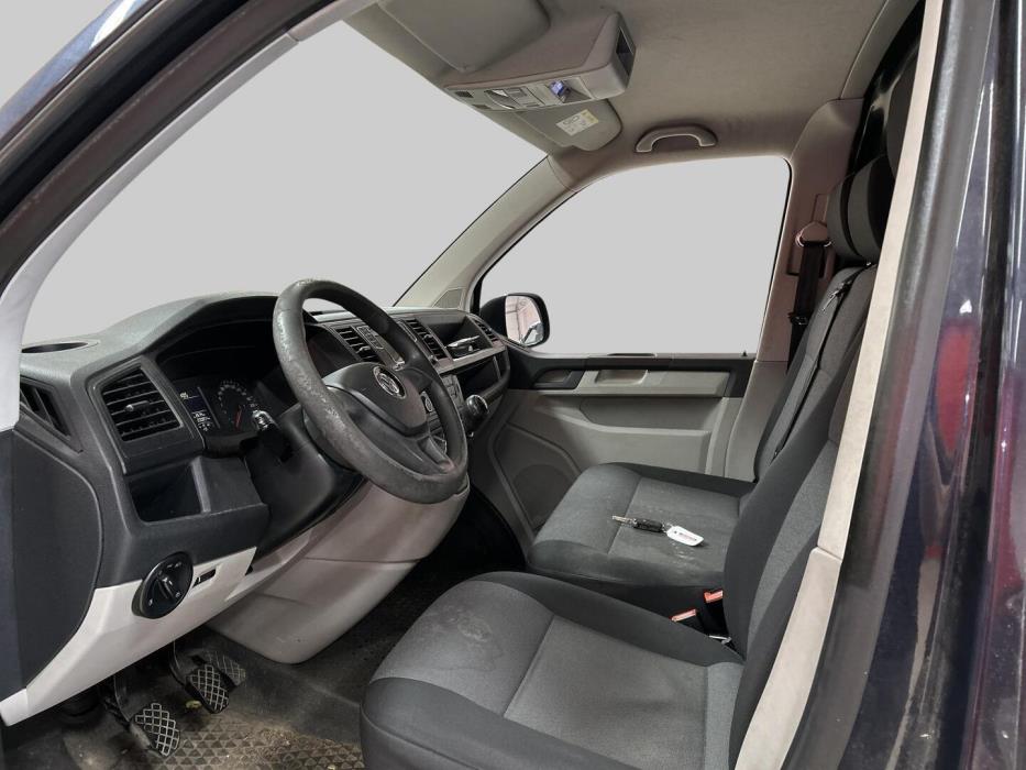 VOLKSWAGEN Transporter 2017