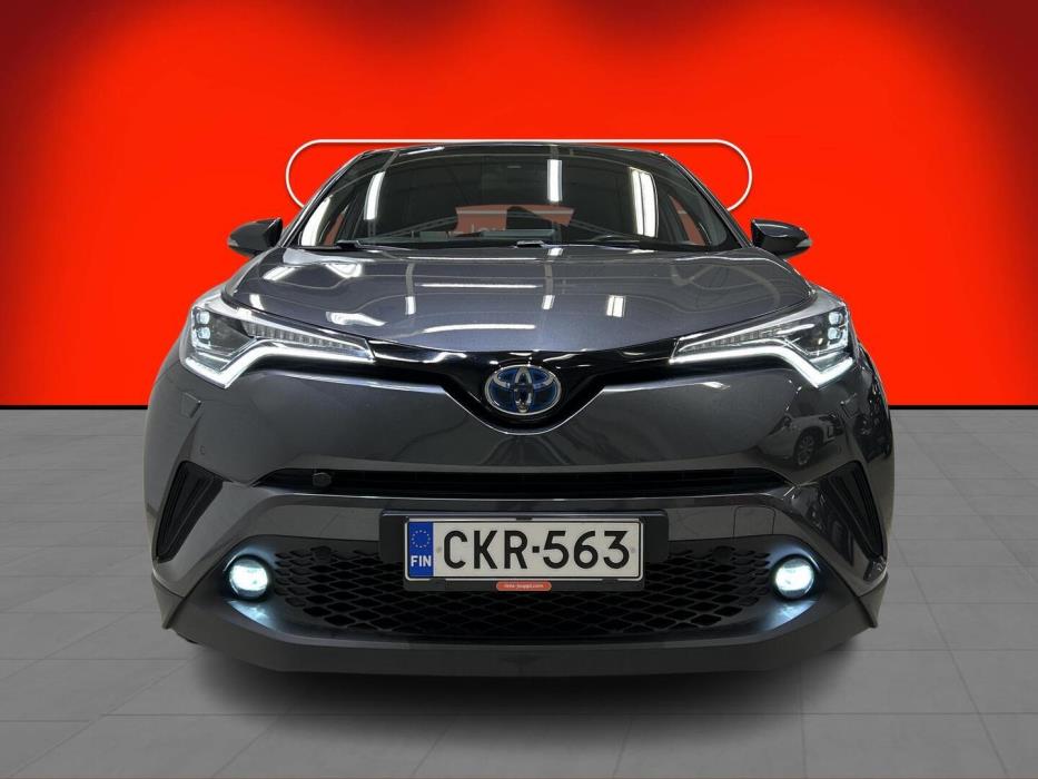 TOYOTA C-HR 2017