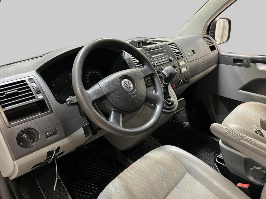 VOLKSWAGEN Transporter 2009