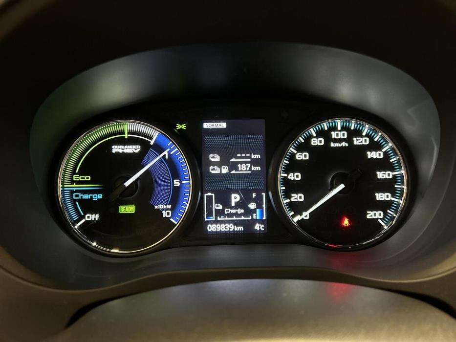 MITSUBISHI Outlander PHEV 2019