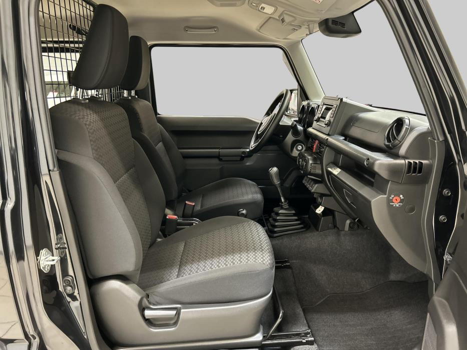 SUZUKI Jimny 2021