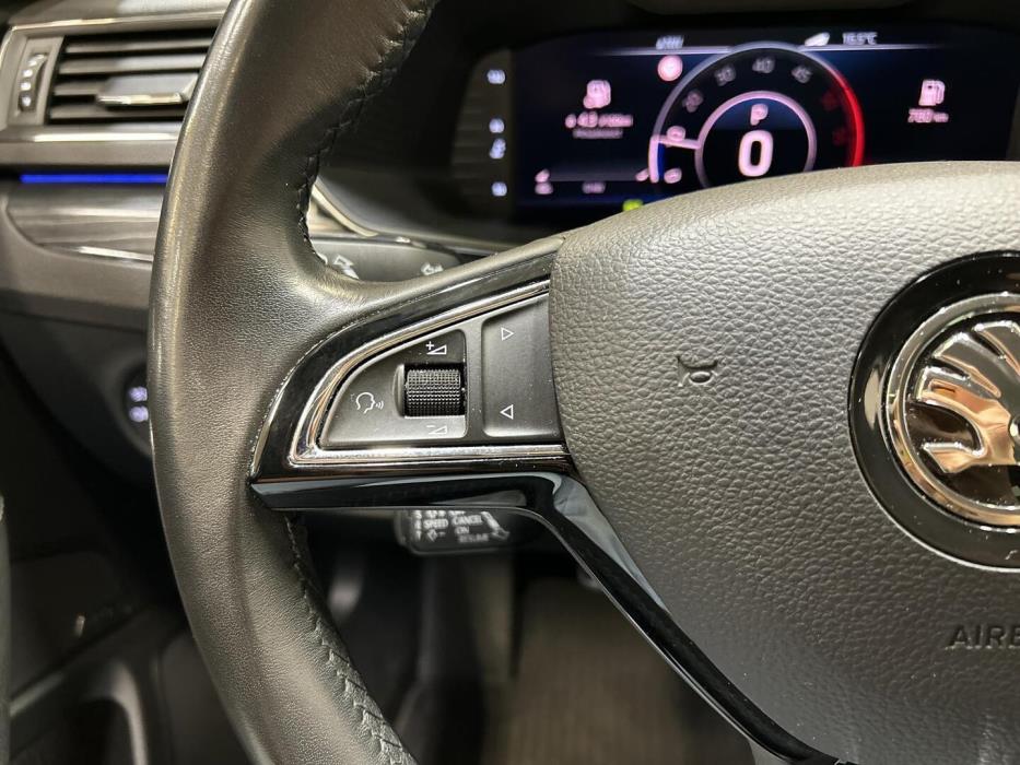 SKODA Superb 2021
