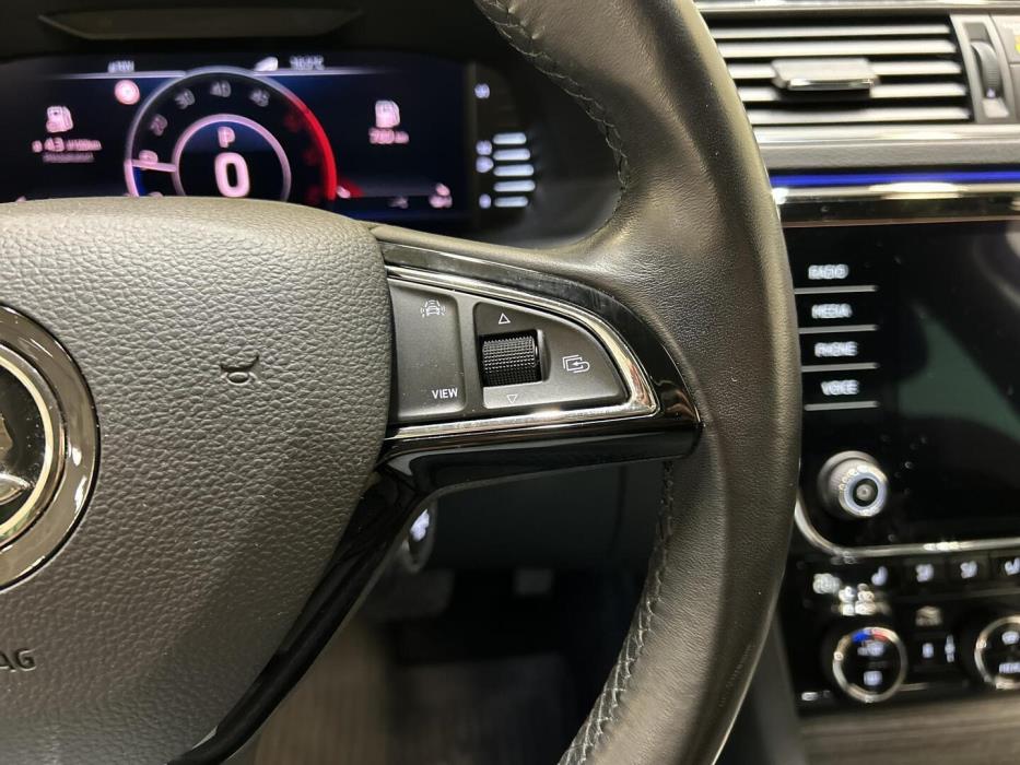 SKODA Superb 2021