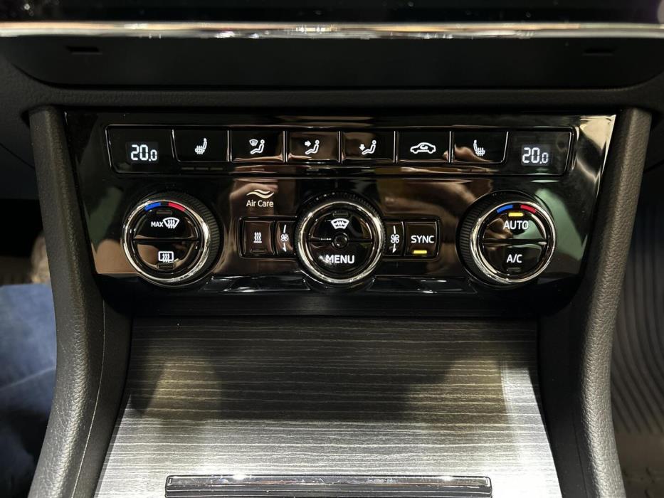 SKODA Superb 2021