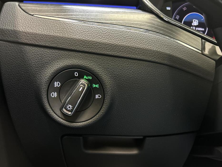 SKODA Superb 2021