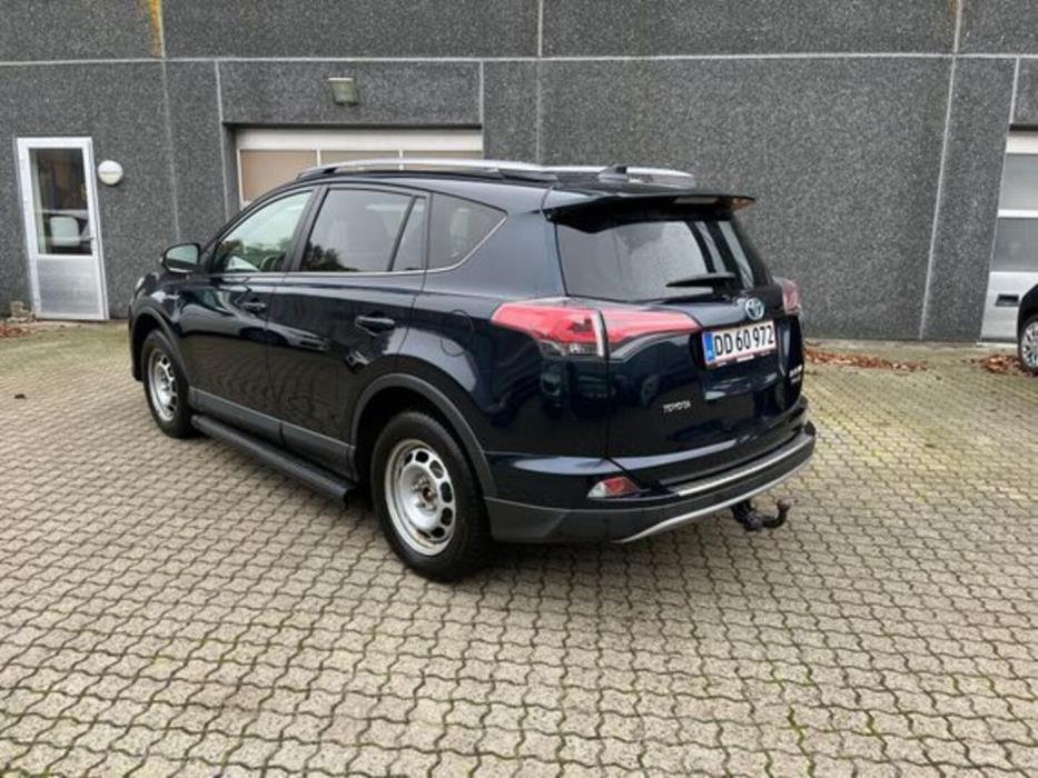 TOYOTA RAV4 2017
